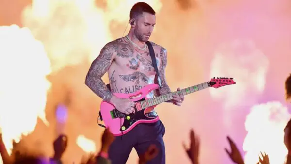 Adam Levine Shirtless 3