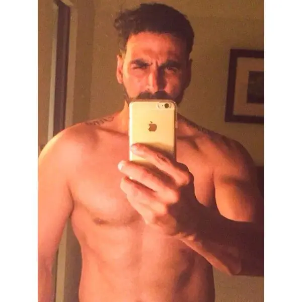 Akshay Kumar Shirtless