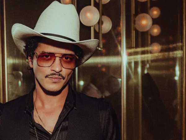 Bruno Mars Shirtless 5 Bruno Mars Shirtless 5