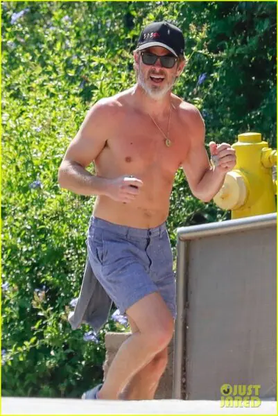 Chris Pine Shirtless