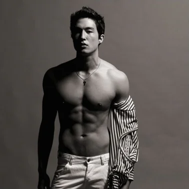 Daniel Henney Shirtless 4