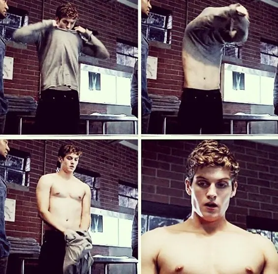 Daniel Sharman Shirtless 4