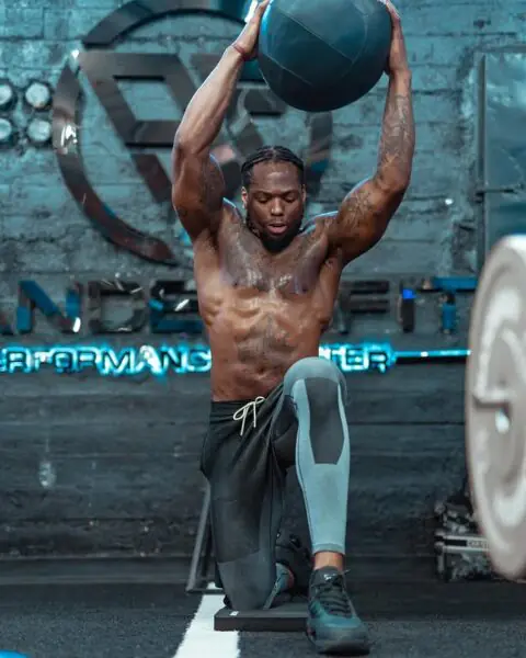 Derrick Henry Shirtless 2