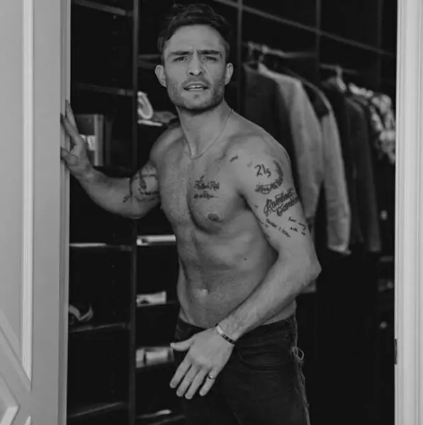 Ed Westwick Shirtless 2 Ed Westwick Shirtless 2