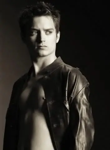 Elijah Wood Shirtless Elijah Wood Shirtless