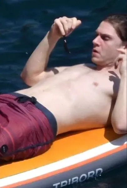 Evan Peters Shirtless