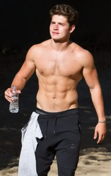 Gregg Sulkin Shirtless 2