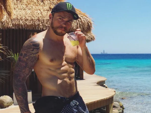 Gus Kenworthy Shirtless 2