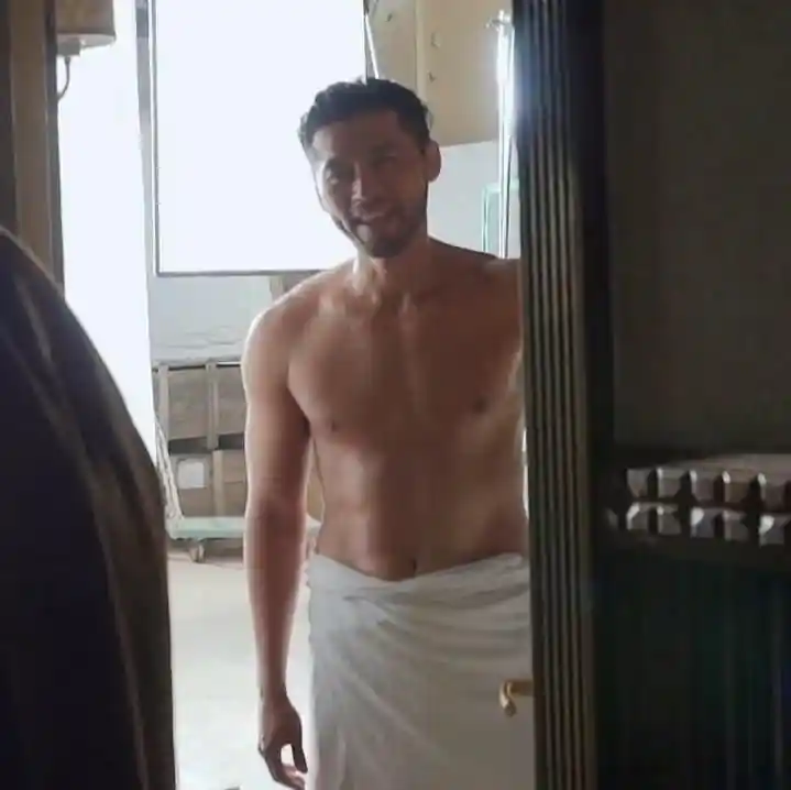 Hyun Bin Shirtless 3 Hyun Bin Shirtless 3