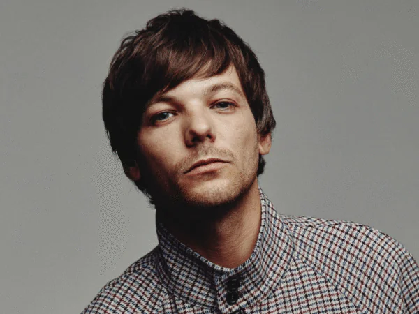 Louis Tomlinson Shirtless 3 Louis Tomlinson Shirtless 3