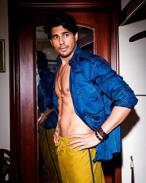 Sidharth Malhotra Shirtless 4 Sidharth Malhotra Shirtless 4