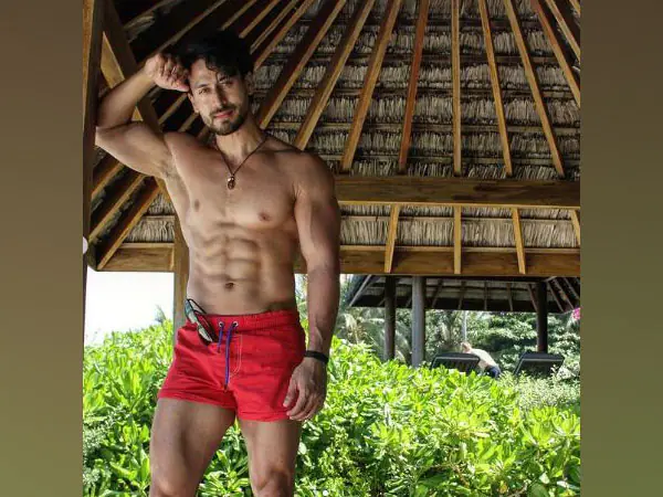 Tiger Shroff Shirtless Tiger Shroff Shirtless