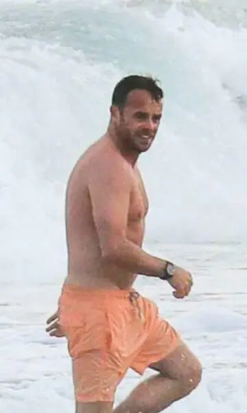 Declan Donnelly Shirtless 2 Declan Donnelly Shirtless 2