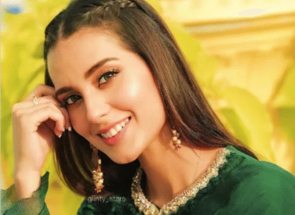 Iqra Aziz Family Iqra Aziz Family