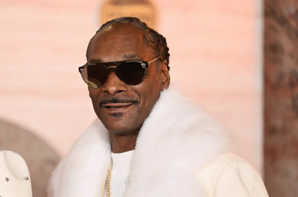 Snoop Dogg Shirtless Snoop Dogg Shirtless