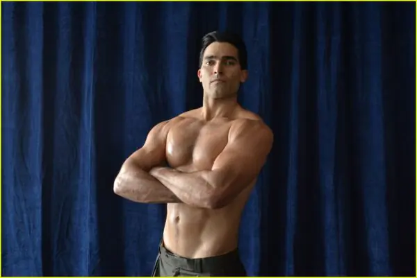 Tyler Hoechlin Shirtless Tyler Hoechlin Shirtless