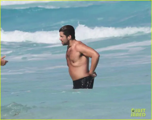 Josh Peck Shirtless 3 Josh Peck Shirtless 3