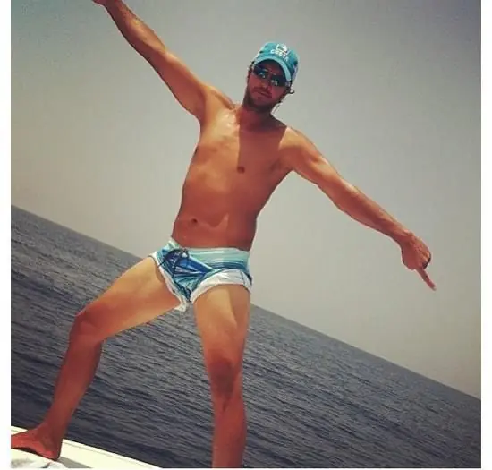 Luke Bryan Shirtless 2 Luke Bryan Shirtless 2