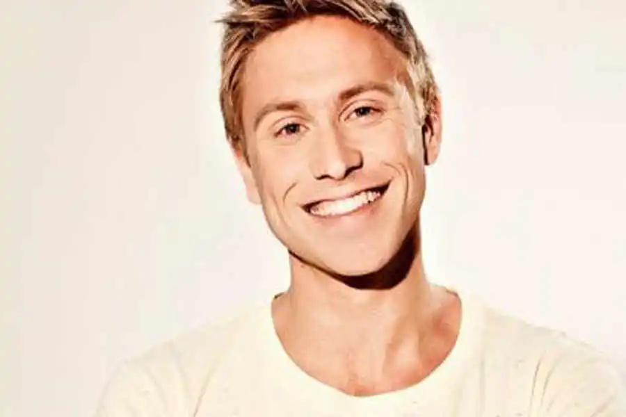 Russell Howard Shirtless 4 Russell Howard Shirtless 4