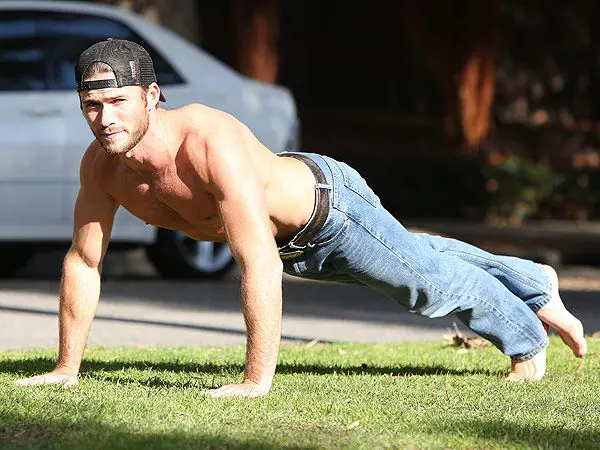 Scott Eastwood Shirtless 4