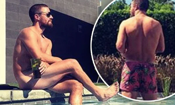 Stephen Amell Shirtless 4 Stephen Amell Shirtless 4