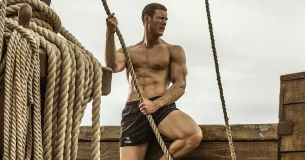 Tom Hopper Shirtless 4 Tom Hopper Shirtless 4