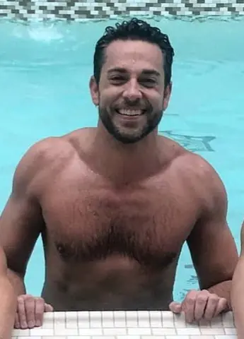 Zachary Levi Shirtless 3 Zachary Levi Shirtless 3