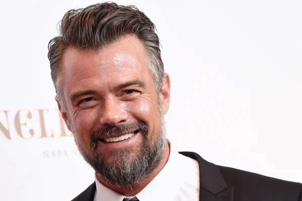 Josh Duhamel Shirtless 5 Josh Duhamel Shirtless 5