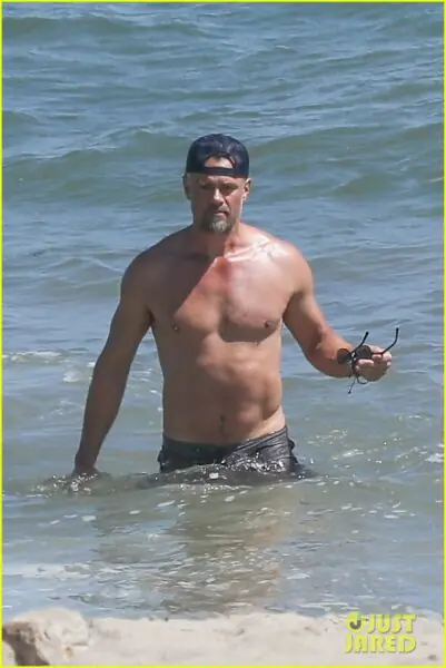 Josh Duhamel Shirtless Josh Duhamel Shirtless