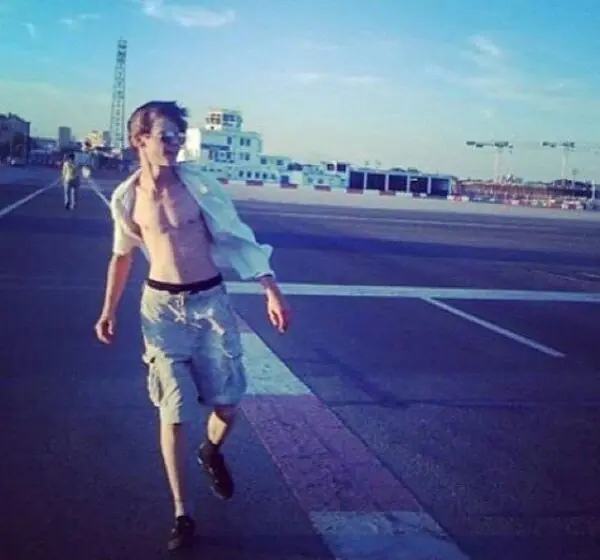 Thomas Brodie Sangster Shirtless Thomas Brodie Sangster Shirtless