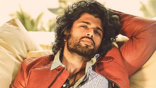 Vijay Deverakonda Shirtless 4