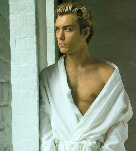 Jude Law Shirtless 2