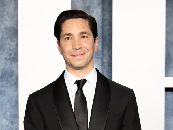 Justin Long Shirtless 5 Justin Long Shirtless 5