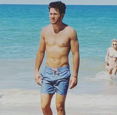 Leo Howard Shirtless 3