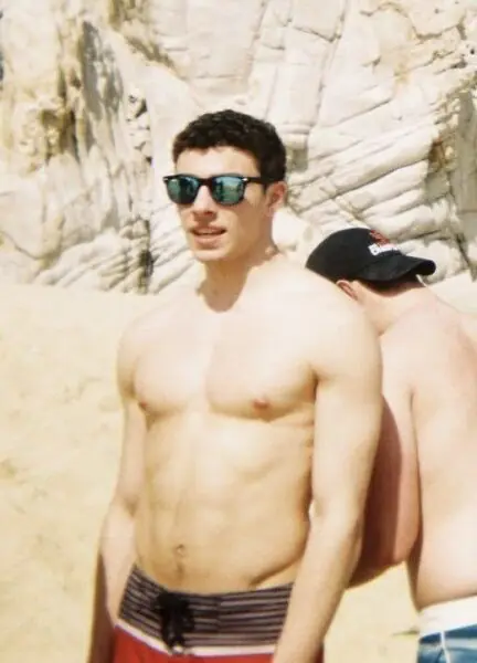 Luigi Mangione Shirtless 4 Luigi Mangione Shirtless 4