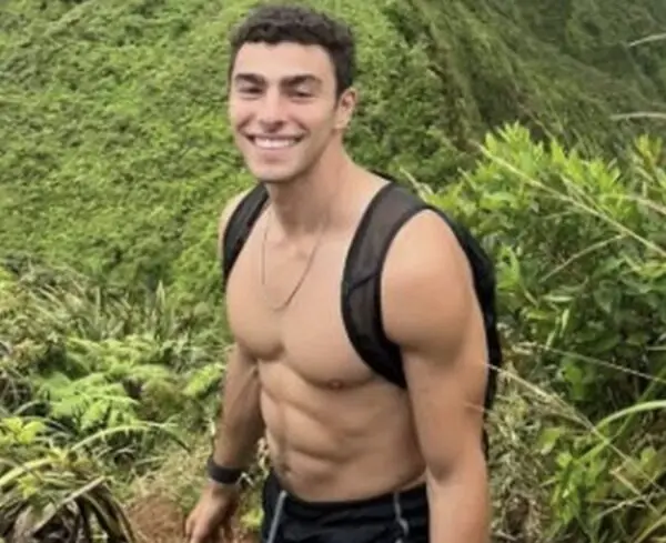 Luigi Mangione Shirtless Luigi Mangione Shirtless