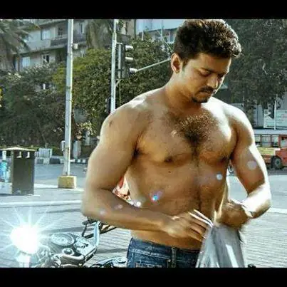 Vijay Shirtless 5