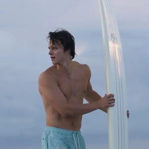 Rudy Pankow Shirtless 3 Rudy Pankow Shirtless 3