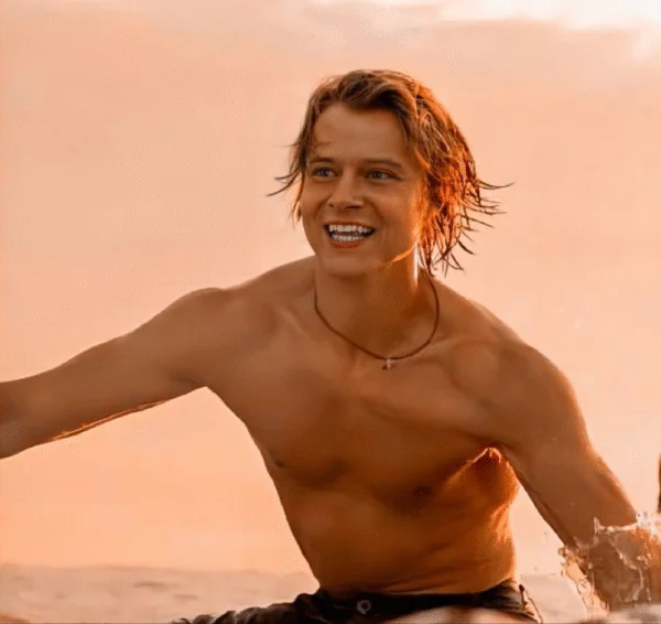 Rudy Pankow Shirtless 5 Rudy Pankow Shirtless 5