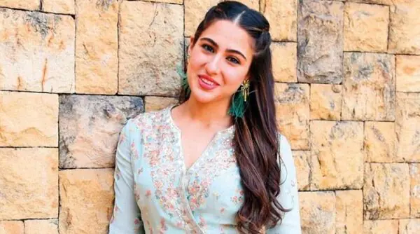 Sara Ali Khan Family 4