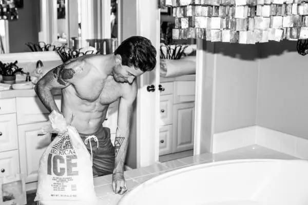 Shaun White Shirtless 4 Shaun White Shirtless 4