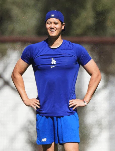 Shohei Ohtani Shirtless 3 Shohei Ohtani Shirtless 3
