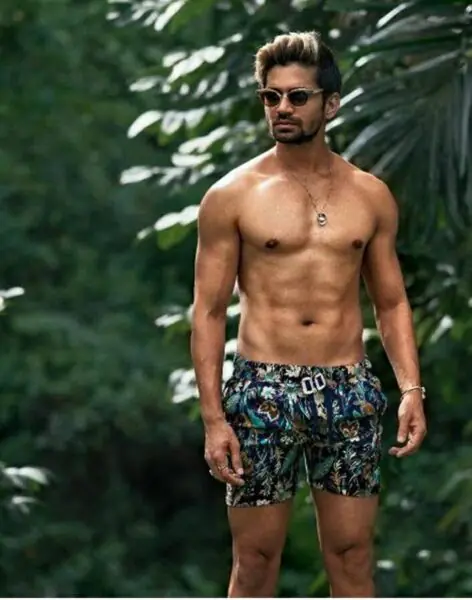 Vishal Singh Shirtless 2