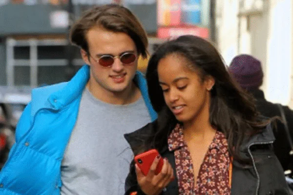 Malia Obama Family 2