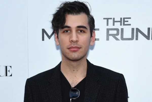 Nick Simmons Shirtless 3