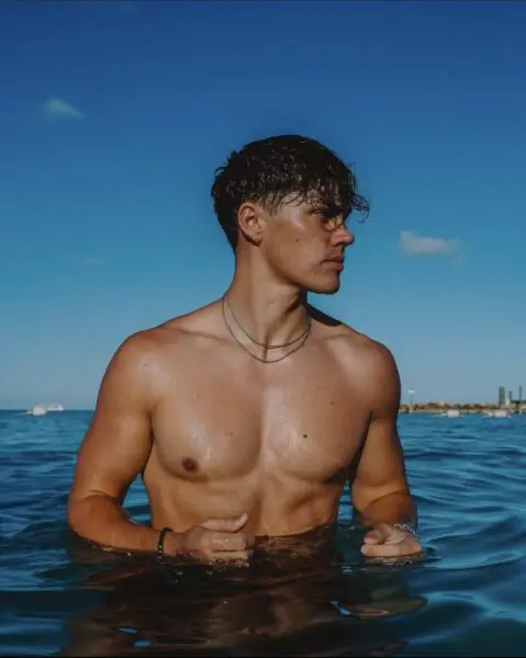 Noah Beck Shirtless