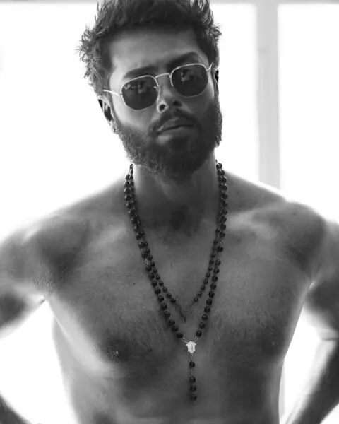 Fahad Mustafa Shirtless