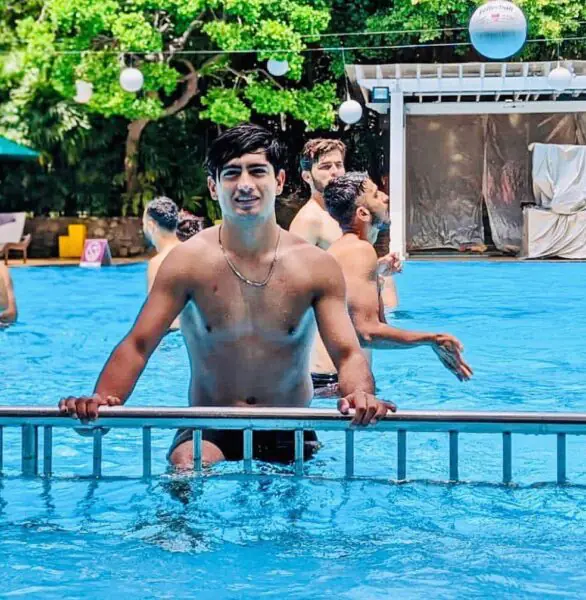 Naseem Shah Shirtless 2 Naseem Shah Shirtless 2