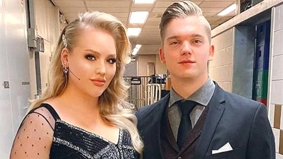 Nikkietutorials Family 2