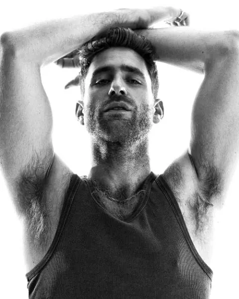 Oliver Jackson Cohen Shirtless 2